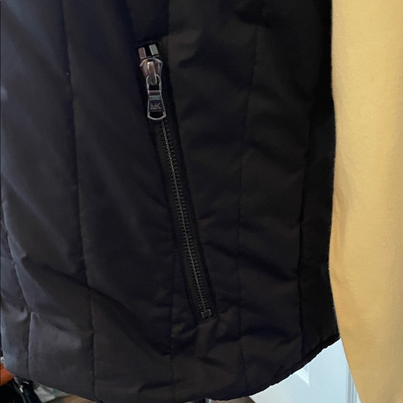 Michael Kors Black Hooded Vest small - Picture 4 of 12